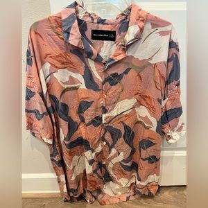 Abercrombie & Fitch Men’s Camp Collar Button-Up Shirt Light Pink Pattern Size XL
